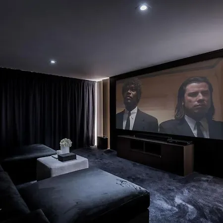 Villa Oak - 6-bedroom With Cinema And Pool