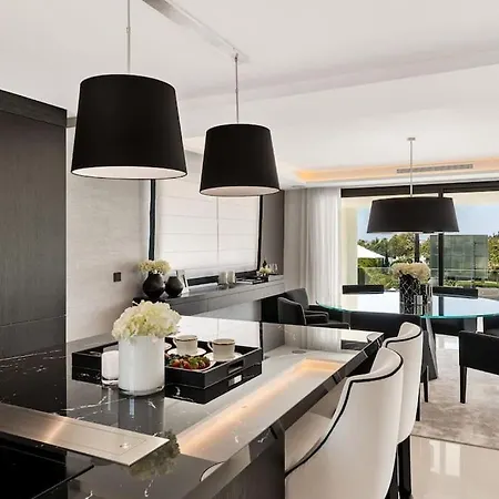 Oak - 6-bedroom With Cinema And Pool Villa Marbella